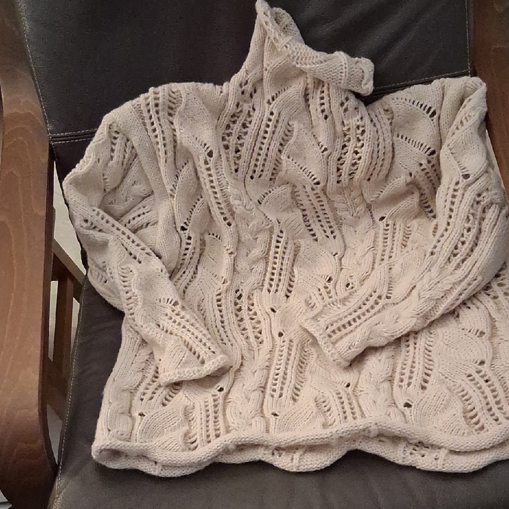 Elegant Cable Knit Turtleneck Sweater
